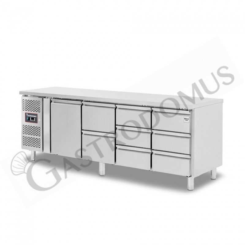 Mesa Refrigerada 8 Cajones 1 Puerta 700 mm de profundidad -2°C/+8°C  Motor a la Izquierda