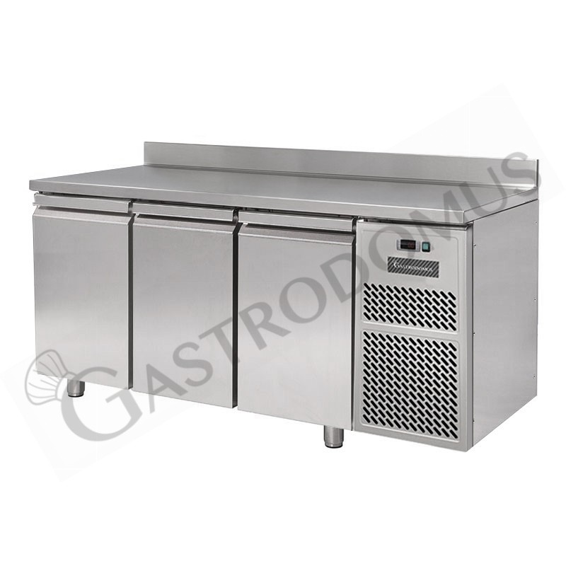 Mesa Refrigerada 3 puertas Peto 800 mm de profundidad 0°C/+10°C clase de eficiencia energética A