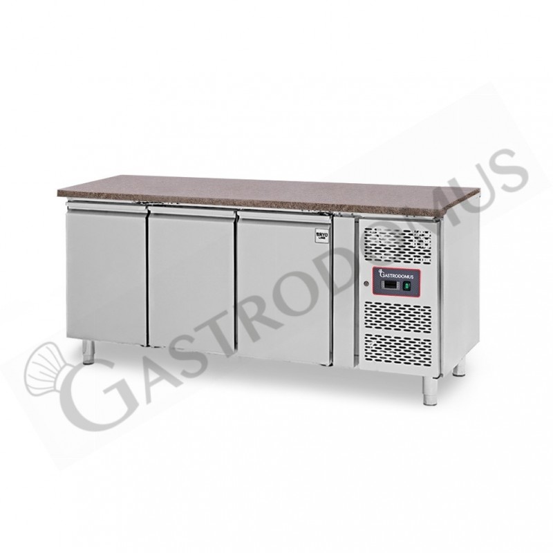 Mesa refrigerada para pastelería 3 puertas P 800 mm -2°C/+8°C encimera de granito, clase de eficiencia energética C